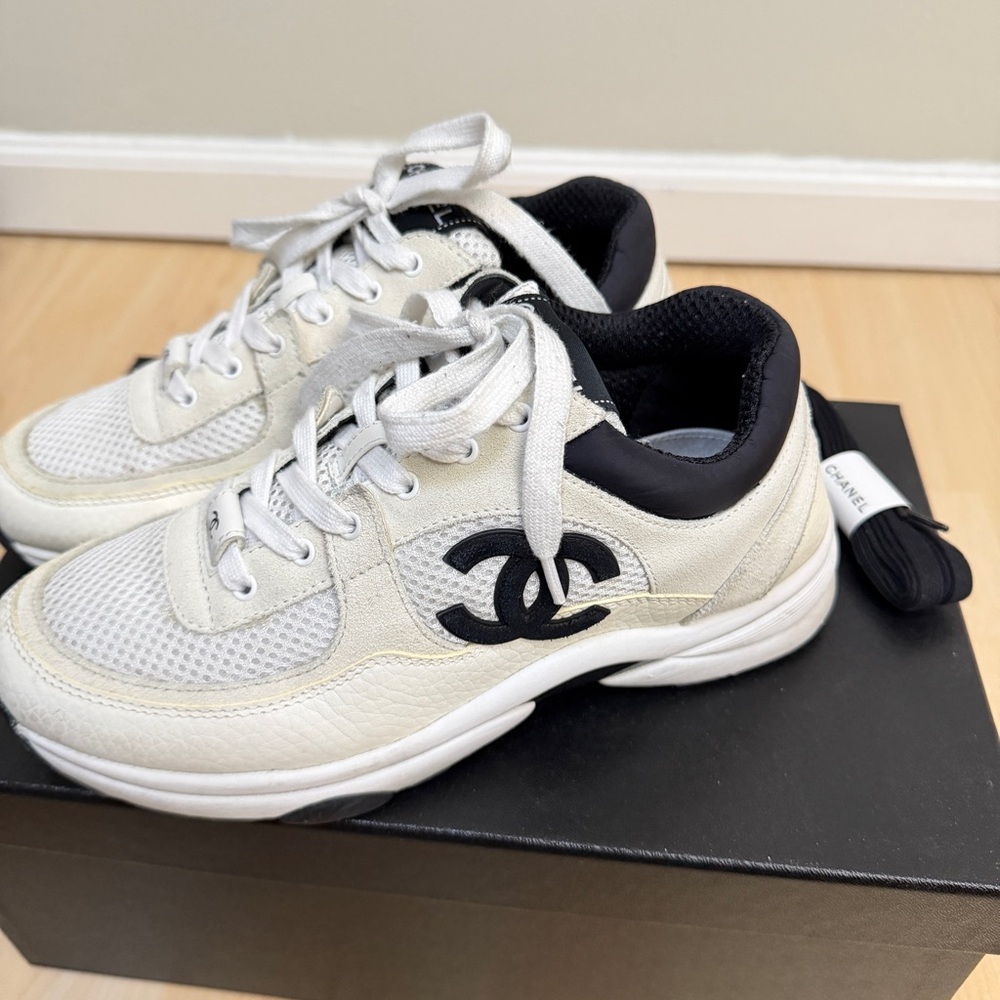 CHANEL Mesh Suede Calskin Sneaker